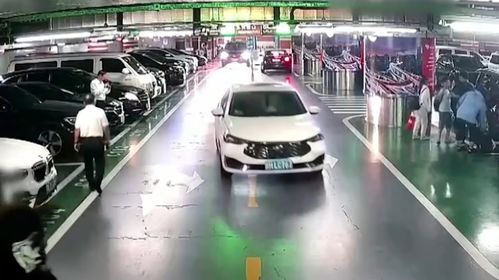 轎車出租后gps失聯(lián),租車人也消失不見,租賃公司急忙報警